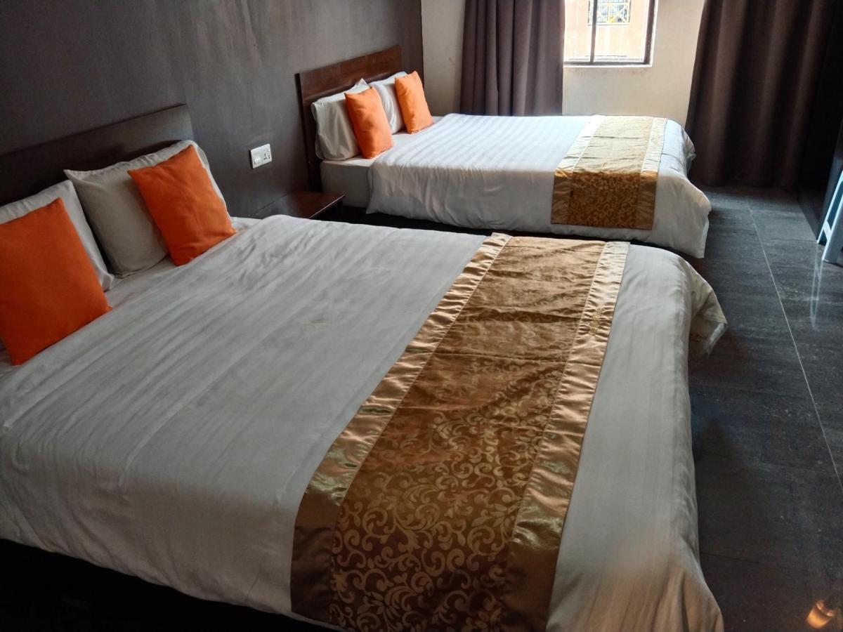 One World Hotel Kulai Exterior photo